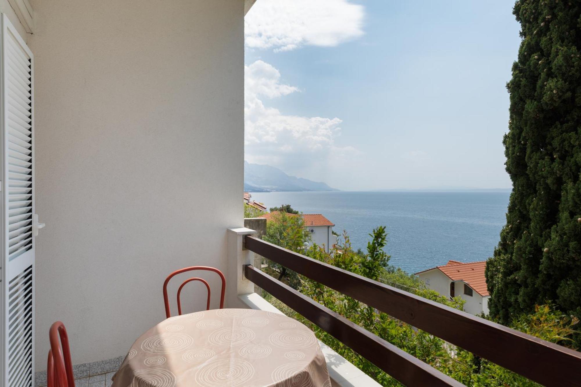 Apartments With A Parking Space Pisak, Omis - 5975 Buitenkant foto