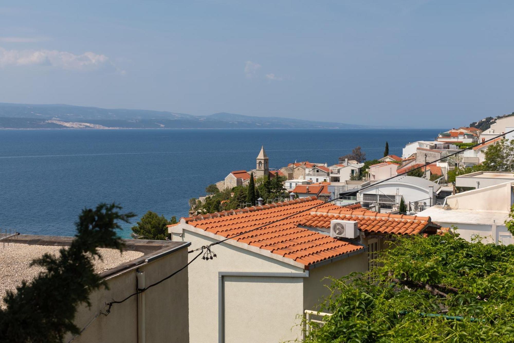 Apartments With A Parking Space Pisak, Omis - 5975 Buitenkant foto