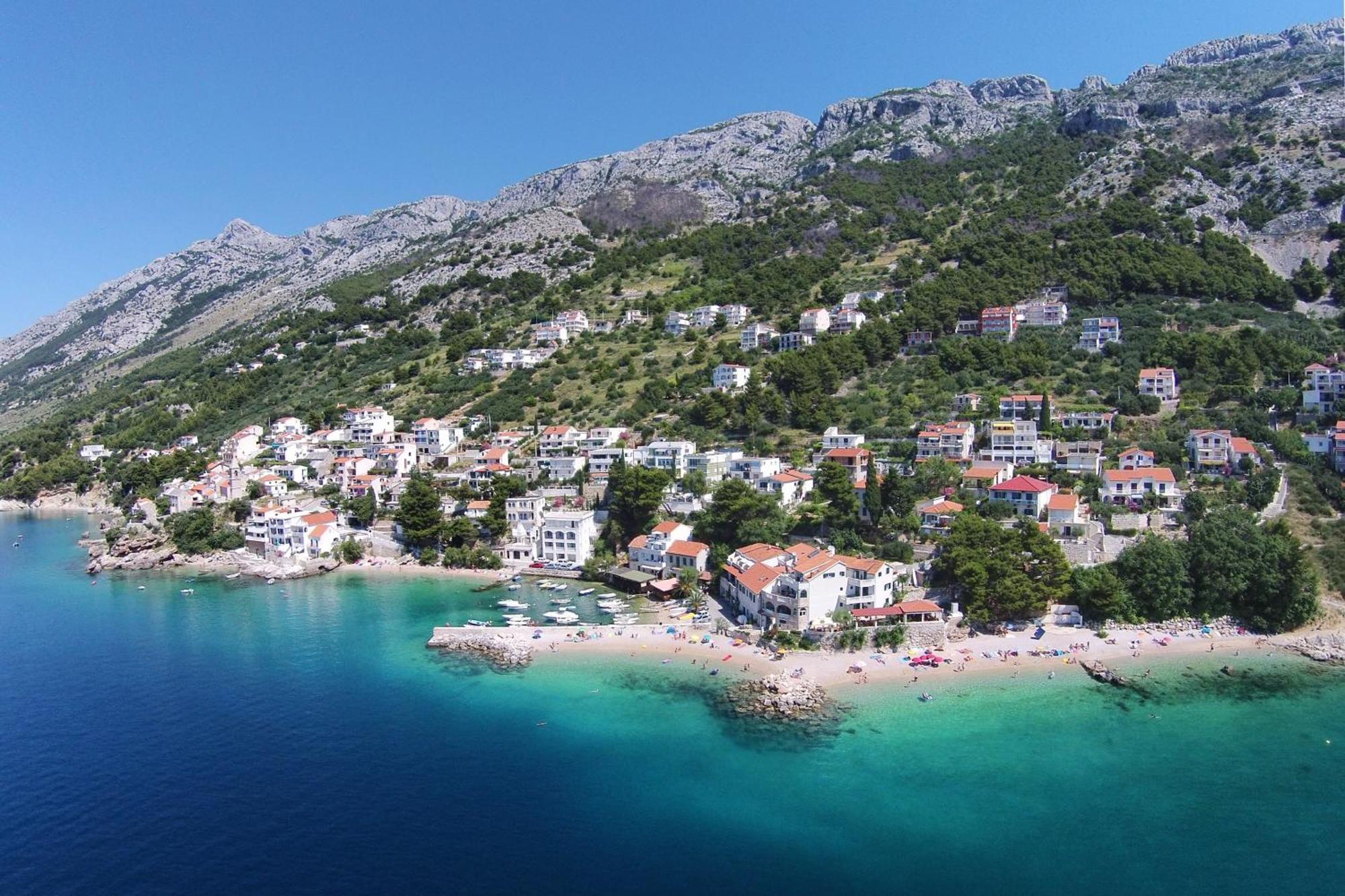 Apartments With A Parking Space Pisak, Omis - 5975 Buitenkant foto